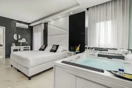 Reggia Suite Spa - 91