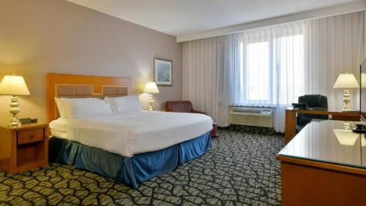 Empire Suites - 46