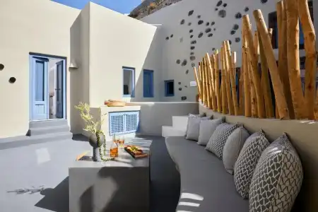 Luna Santorini Suites - 56