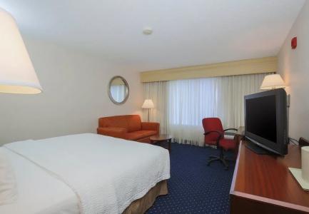 Courtyard Topeka - 5