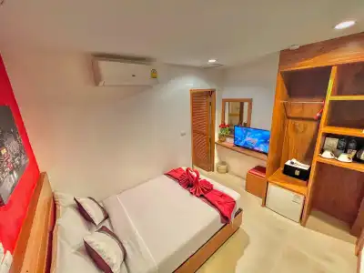 PJ Patong Resortel - 50