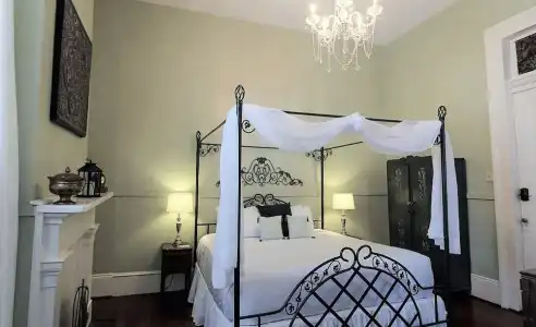 The Mansion on Royal - 51