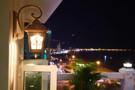 BlueSun Danang Beach - 22