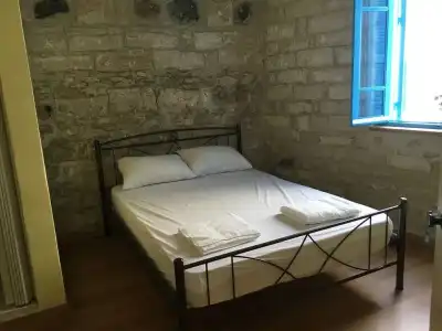 Zouglas App Guesthouse - 5