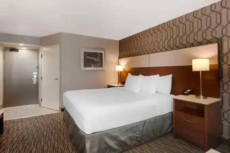 Best Western Plus Commerce - 2