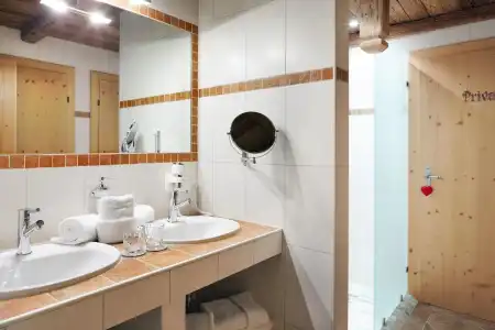 Almdorf Flachau - Luxus Hüttenurlaub - 83