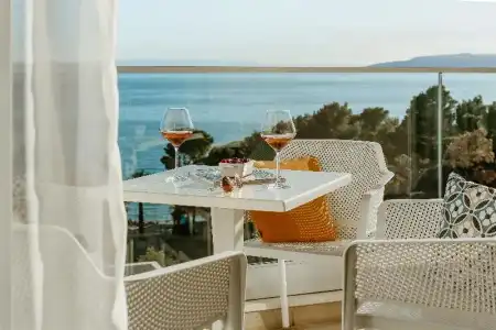 Romana Beach Apartments - 73