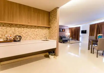 Beyond Suite - 28