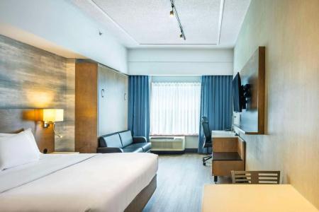 Quality Inn & Suites Levis - 34