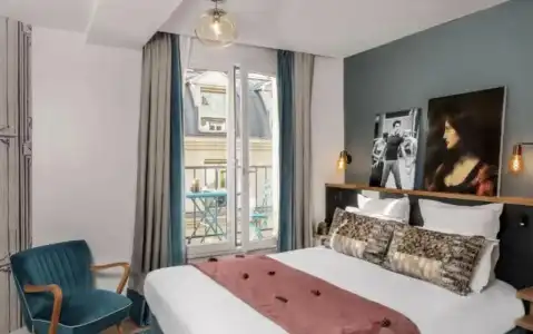 Lyric Paris - 109
