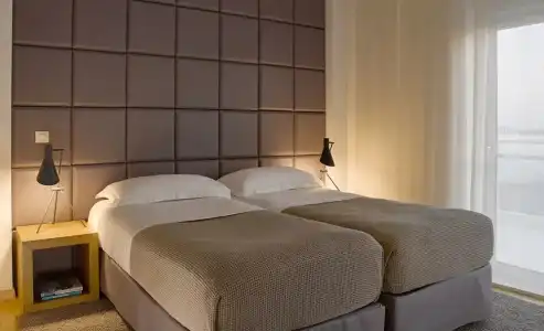 Scale Suites Apart-Hotel - 90
