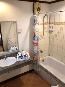 Noble House Beach Resort - 73