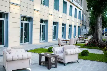GSG - 23
