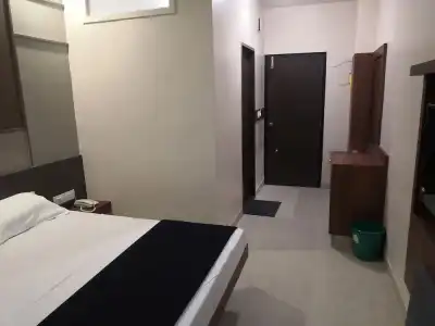 Royal Regency Lodge - 38