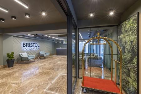 Bristol and Spa Bakuriani - 15