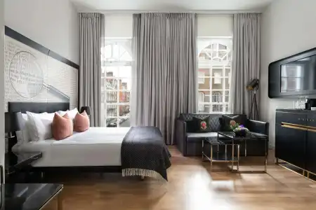 Holmes London - 51