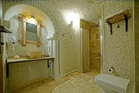 Risus Cave Suites - 58