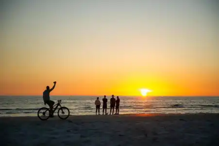 Sunburst Inn- Indian Shores Beach - 101