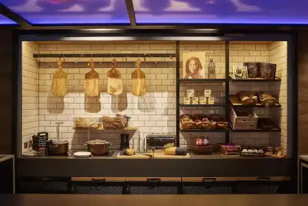 Moxy Paris Charles de Gaulle Airport - 8