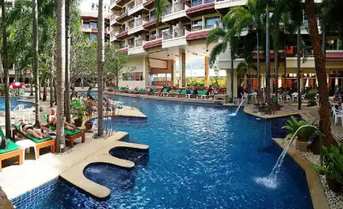 Baumanburi Patong - 25