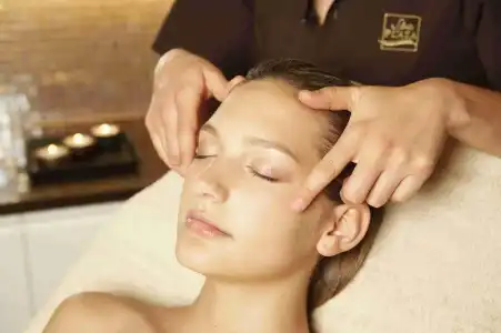Suites Plaza & Wellness - 35