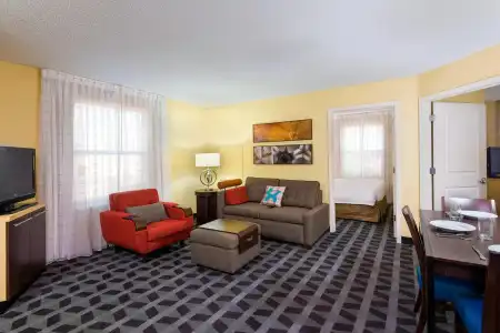 TownePlace Suites by Marriott Pensacola - 39