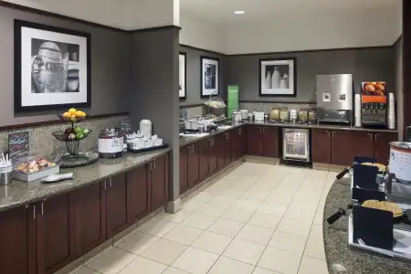 Hampton Inn & Suites Oklahoma City-Bricktown - 38