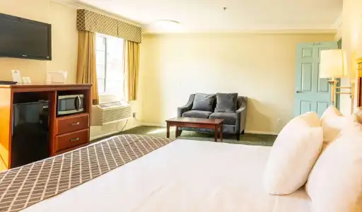 Days Inn by Wyndham Santa Monica - 63