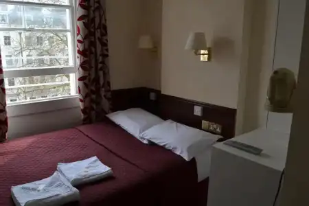 Hyde Park Court - 43