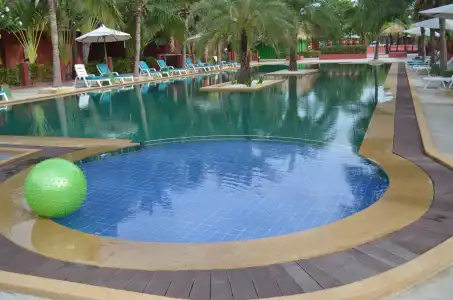 Palm Crescent Huahin Resort - 3