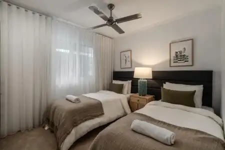 Rolling Surf Resort - 237