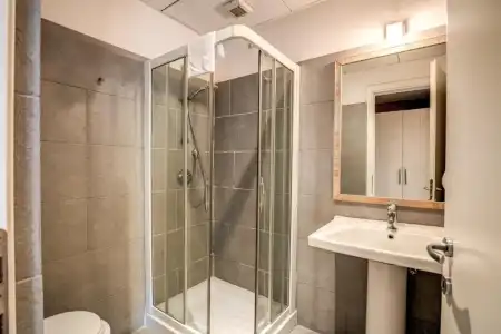 City Guest House - 28