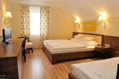 Mizse Motel - 8