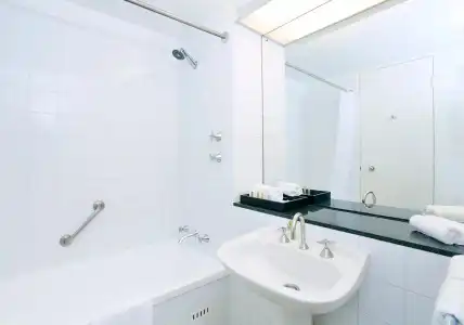 Crowne Plaza Canberra, an IHG - 9