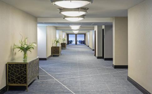 Sheraton Norfolk Waterside - 7