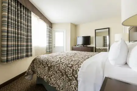 Royal Palace Westwood - 19