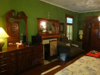A Moment in Time Bed & Breakfast - 33