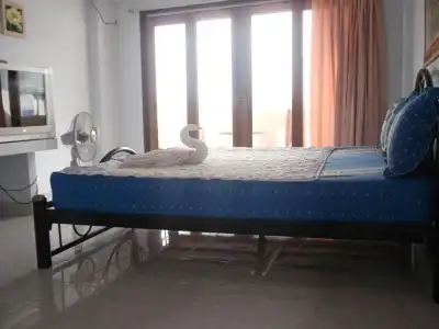 Pott Guesthouse - 1