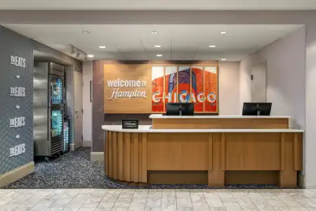 Hampton Inn Majestic Chicago Theatre District - 16