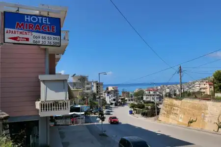 Miracle Luxury Apartments - 30