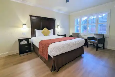 Clarion Collection Wilkie's Inn Pacific Grove - Monterey - 30