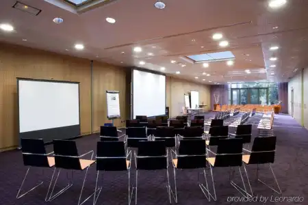Holiday Inn Express PARIS - CANAL DE LA VILLETTE by IHG - 10