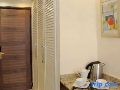 Alexander the Great Beach - 184