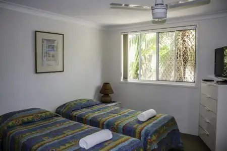 Surfers Beach Holiday Apartments - 26