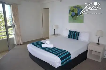Zenith Ocean Front Apartments - 32
