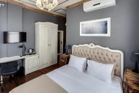 Loka Suites - 34