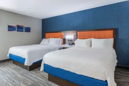Hampton Inn Sioux Falls - 55
