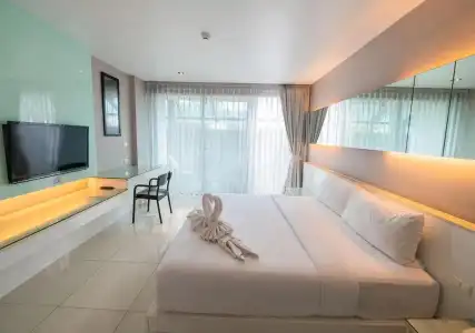Serenotel Pattaya Beach Front - 92