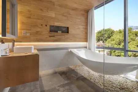 Fusion Suites Saigon - 20