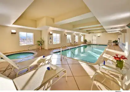 Hampton Inn & Suites Reno - 20